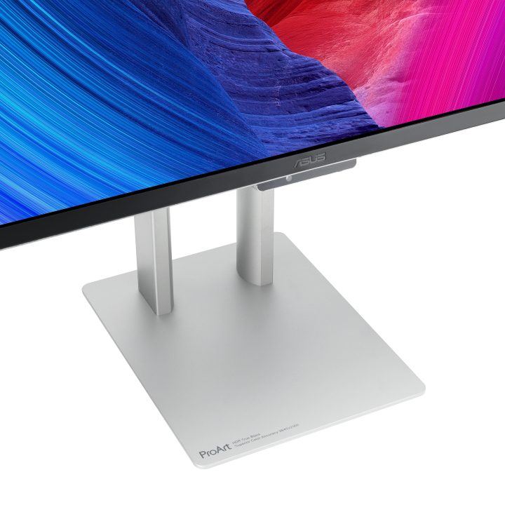 ASUS ProArt 32" 4K UHD 240 Hz OLED (90LM03HE-B01K70)