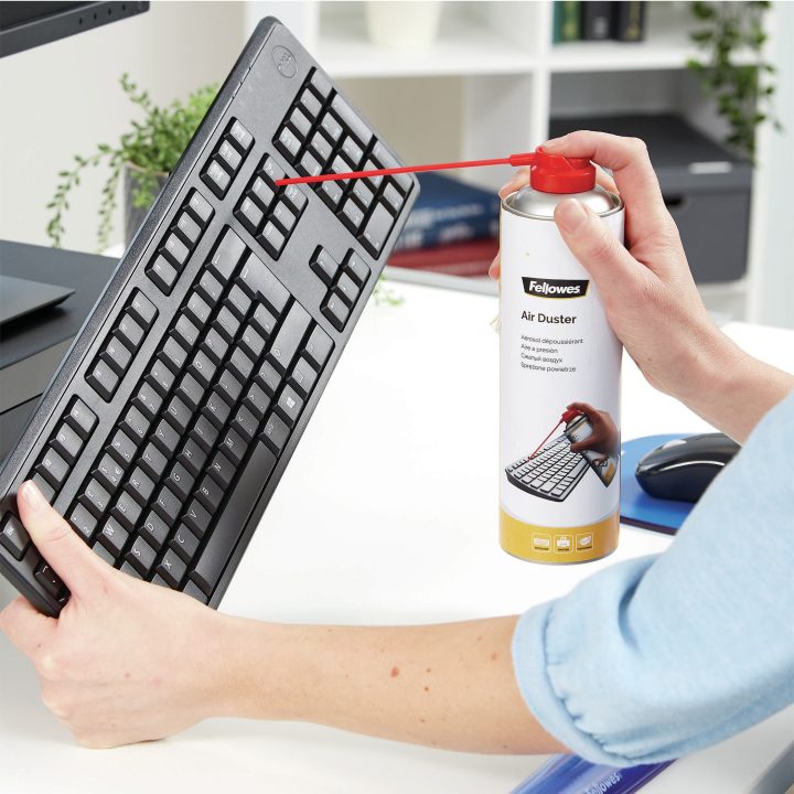Fellowes 9977804 Computer Cleaning Kit Keyboard, Printer, Universal…