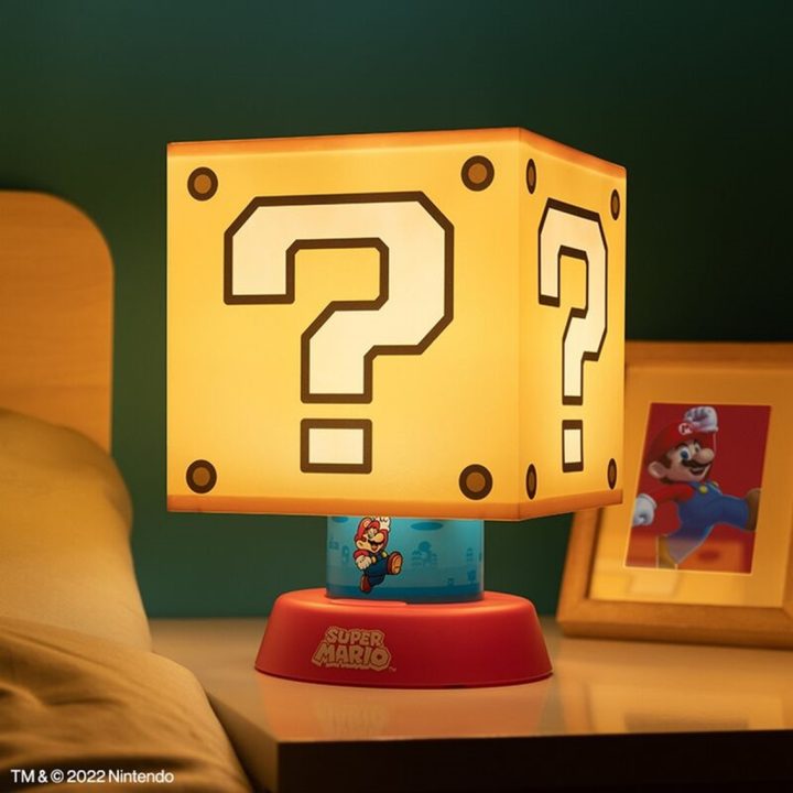 Paladone Super Mario Icon Surprise Box Lamp (PP9318NN)
