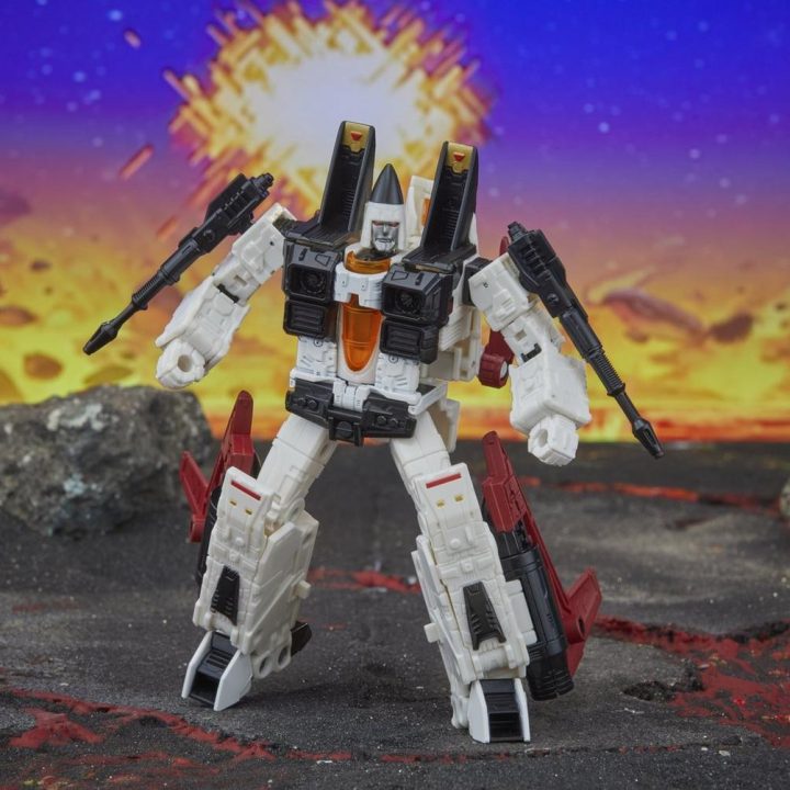 Hasbro Transformers: Legacy United Voyager Class G1 Universe Ramjet