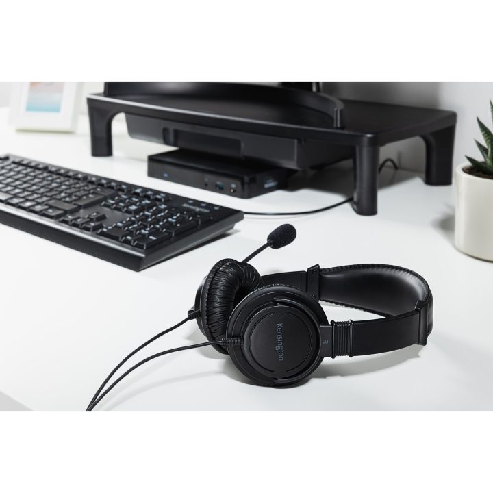 Kensington Teclado de tamanho completo com cabo KB100 EQ