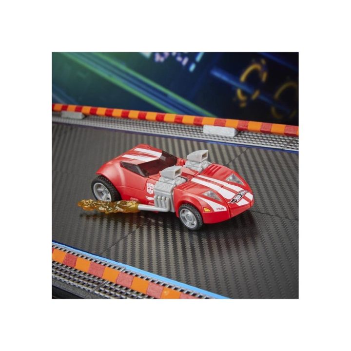 Transformers Collaborative Hot Wheels(R) x Twin Mill