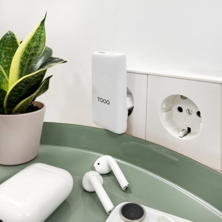 TooQ Carregador de viagem Tipo C e Tipo A, GaN 65W, USB-C/PD +…