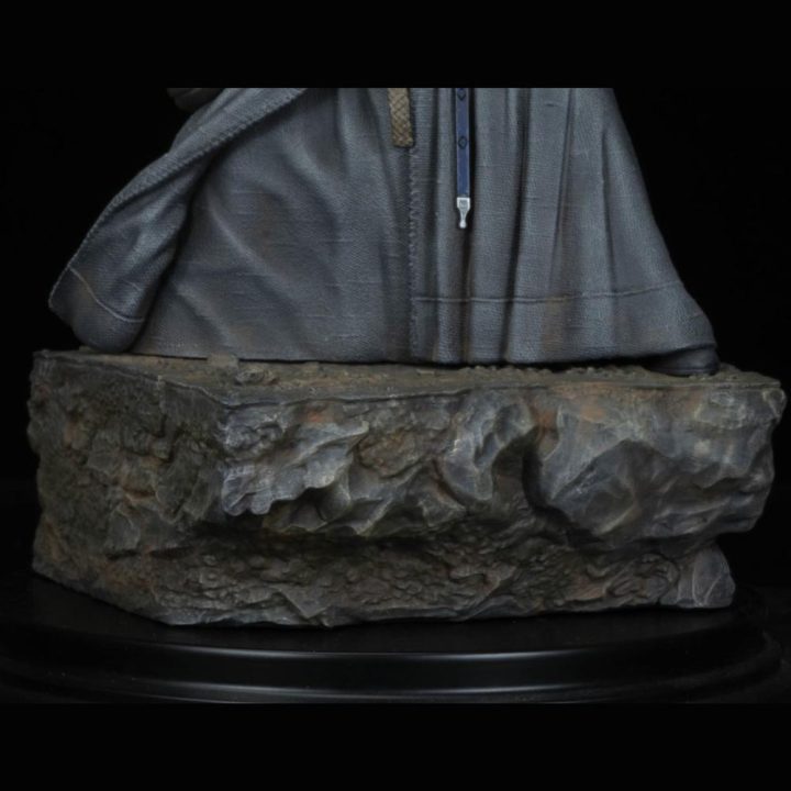 Sd toys Figura O Senhor dos Anéis Gandalf em Moria 18 cm (SDTLTR25577)