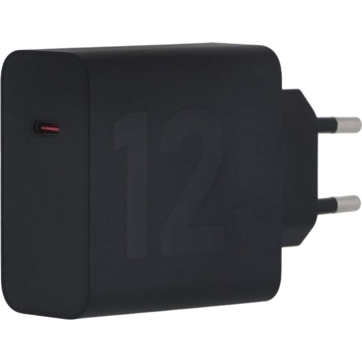Motorola SJMC1252 Universal Mobile Device Charger Black AC Indoor