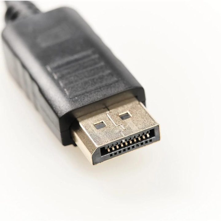iggual DisplayPort (M) to HDMI (F) Adapter