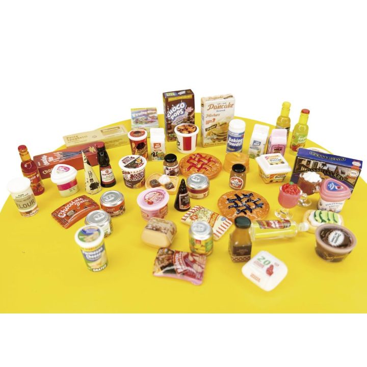 Bizak Mini World Essential Kit Surprise Capsule (1 unit) (64509001)