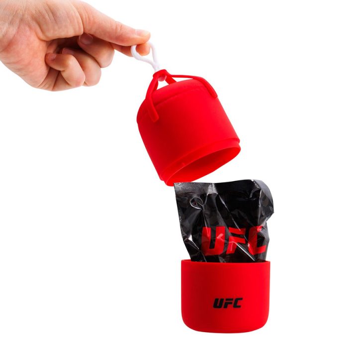 Bizak UFC Articulated Action Figure 7-5 cm + Fighting Set 1 Random…