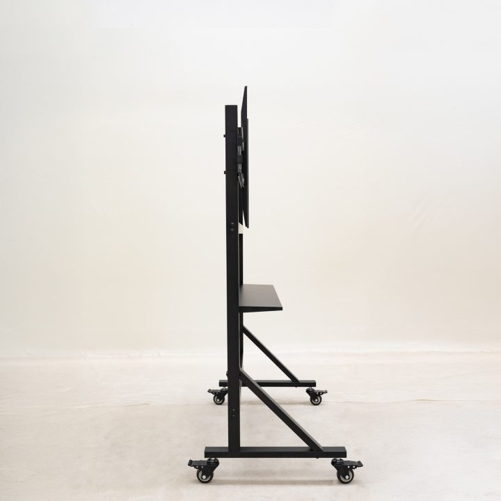 TooQ Optimus 2.67 m (105") Black