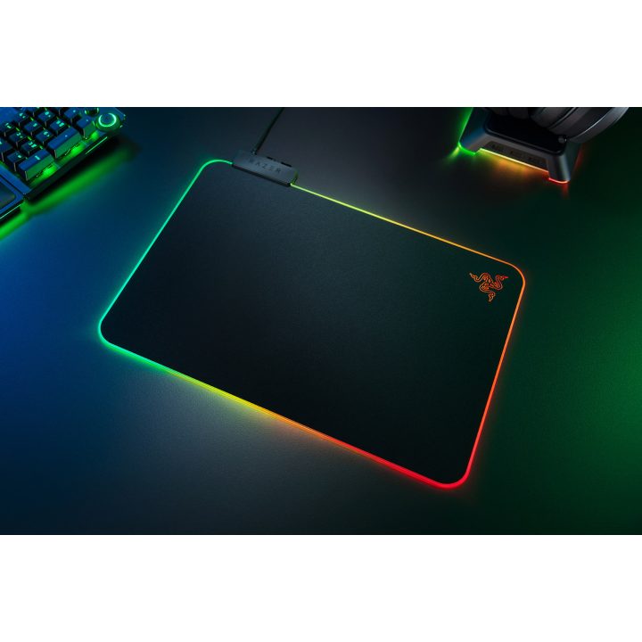 Razer Firefly V2 Black Gaming Mouse Pad (RZ02-03020100-R3M1)