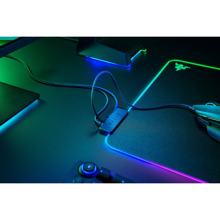 Razer Firefly V2 Black Gaming Mouse Pad (RZ02-03020100-R3M1)
