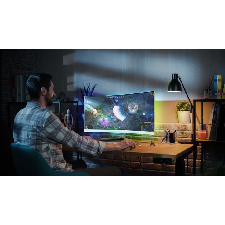 Philips Evnia 5000 34M2C5501A 34" UWQHD 180 Hz Curved