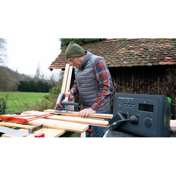 APC PPS500-GR Portable Power Station Lithium-ion 749 W 5.5 kg