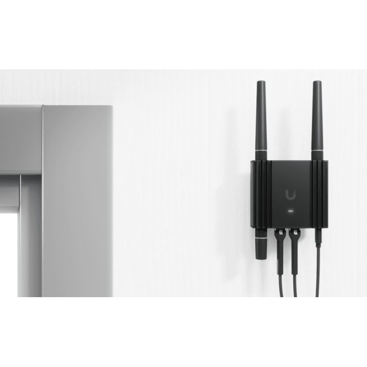 Router de rede móvel Ubiquiti UMR-Ultra