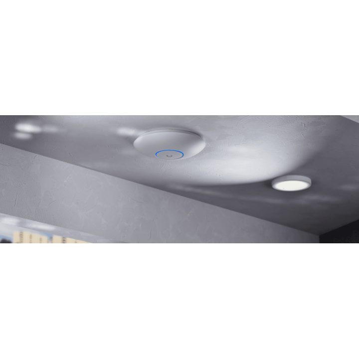 Ubiquiti U7 Long-Range 7300 Mbit/s White Power over Ethernet (PoE)…
