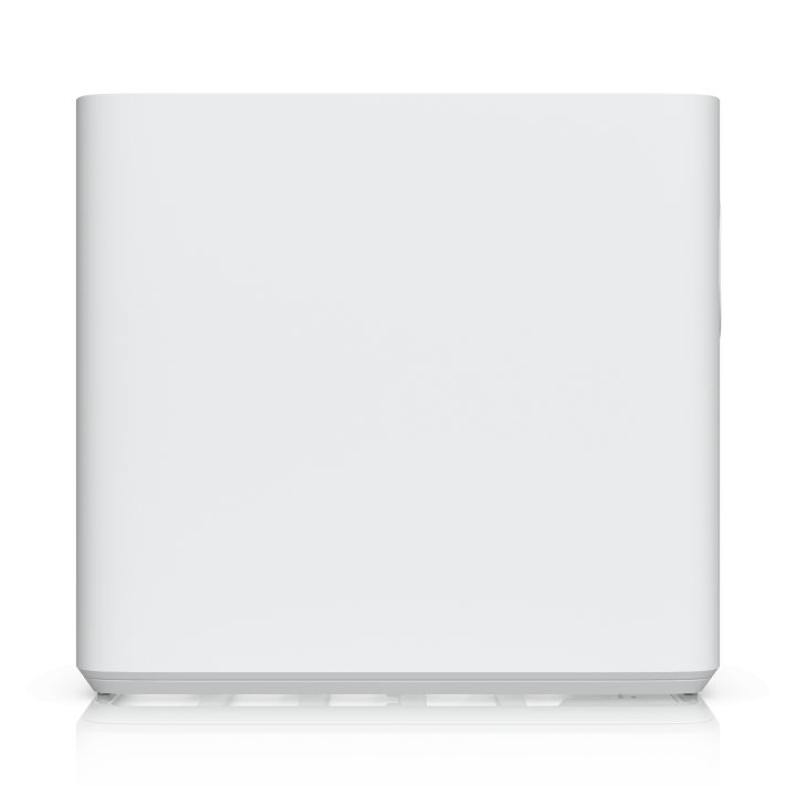 Ubiquiti UNAS 4 Desktop NAS Cortex-A Cortex-A57 4 GB White (UNAS-4-W)
