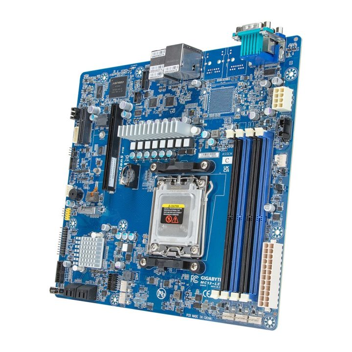 GIGABYTE MC13-LE0 AMD B650 Socket AM5 micro ATX