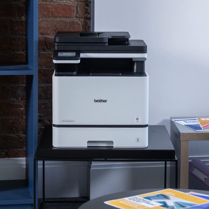 Brother MFC-L8730CDW impresora multifunción Laser A4 2400 x 600 DPI…