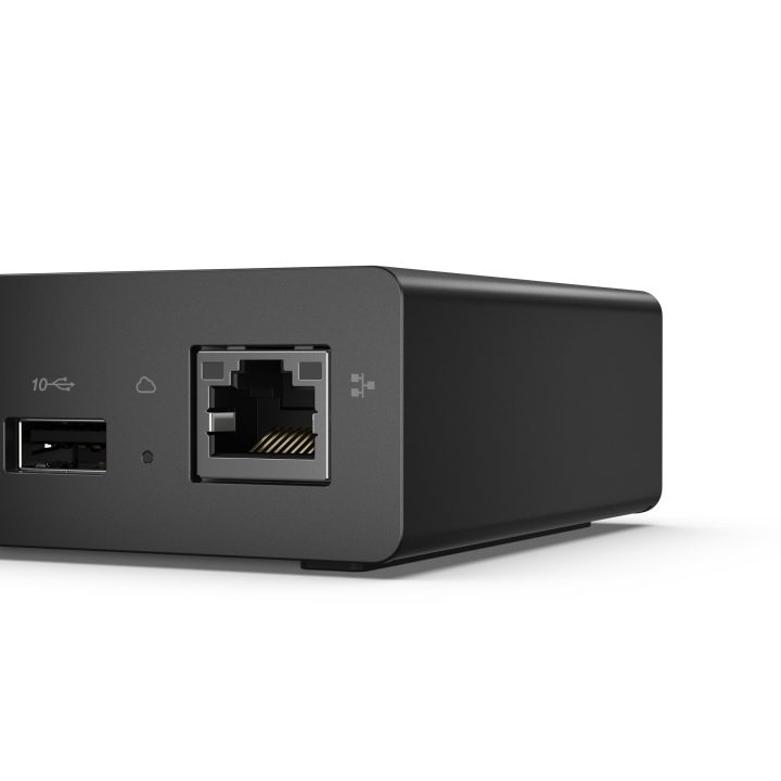 Lenovo ThinkPad USB4 Smart Dock 5500 with 135W Adapter Alámbrico Negro