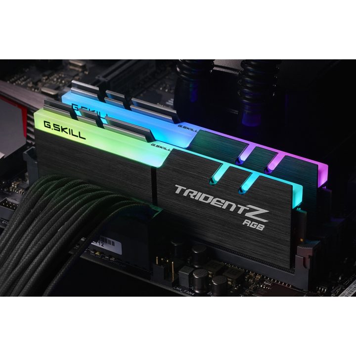 G.SKILL Trident Z 16 GB (2 x 8 GB) DDR4 3200 MHz CL16