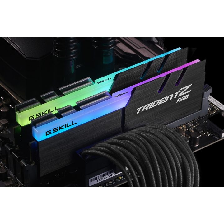 G.SKILL Trident Z 16 GB (2 x 8 GB) DDR4 3200 MHz CL16