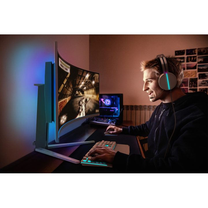 Philips Evnia 8000 49M2C8900L 48,9" DQHD curvo