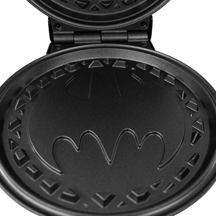 Máquina de waffles Uncanny Brands Batman (WM1-DCC-BM3-EU)