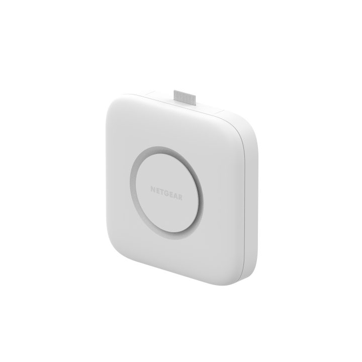 NETGEAR WBE718 9400 Mbit/s White Power over Ethernet (PoE)
