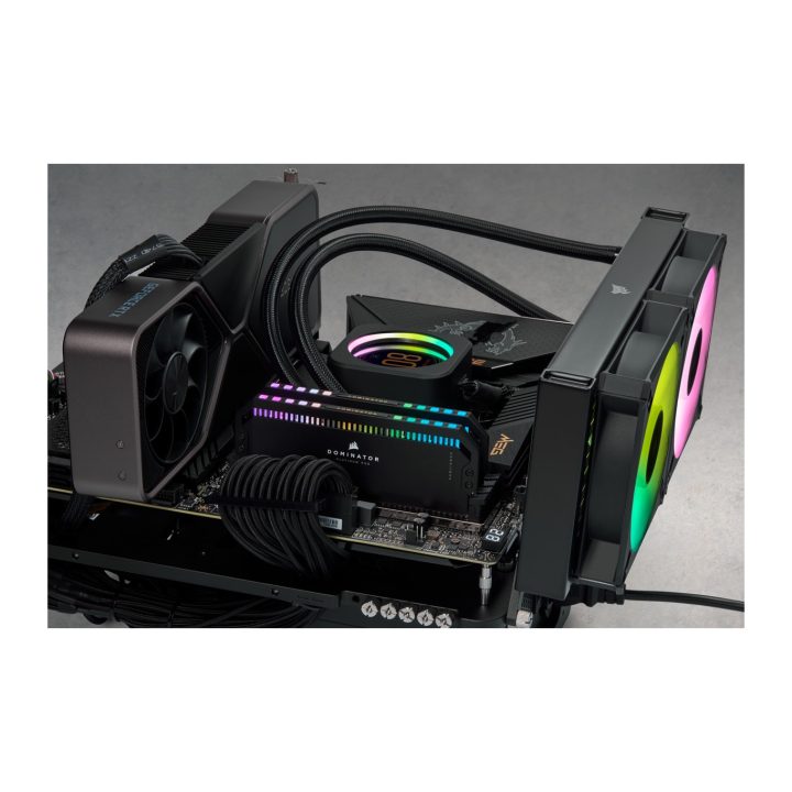 Corsair Dominator 32 GB (2 x 16 GB) DDR5 6400 MHz CL32