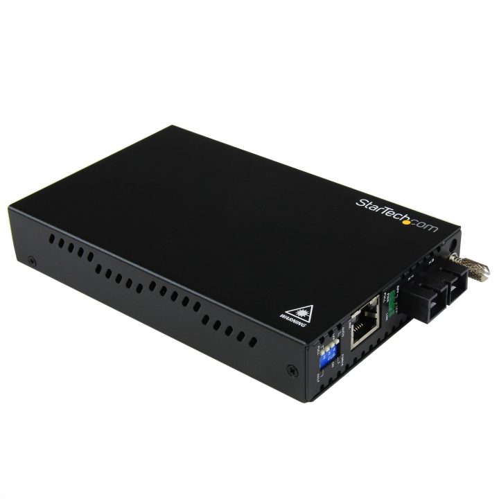 StarTech.com Gigabit Ethernet to Multi-Mode Fiber Media Converter SC…
