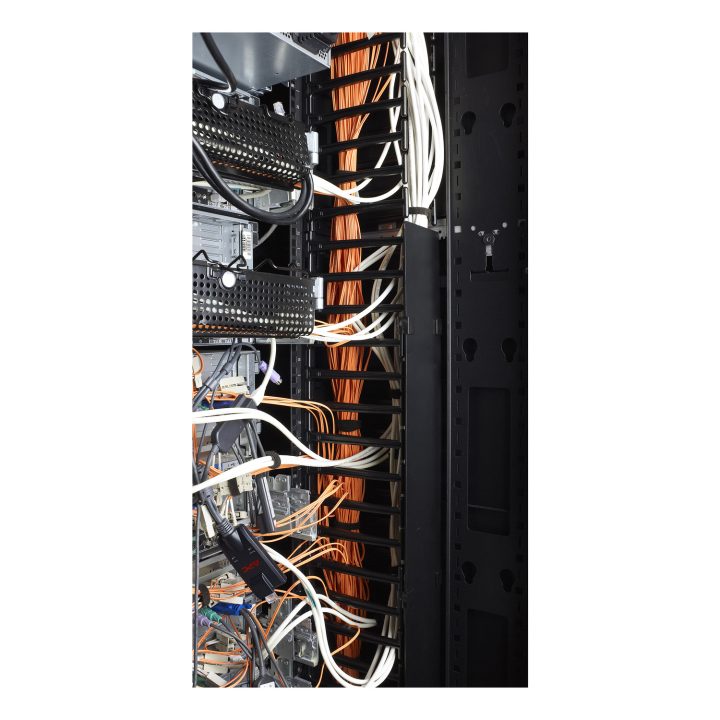 APC AR7589 canaleta para cable Bandeja portacables recta Negro