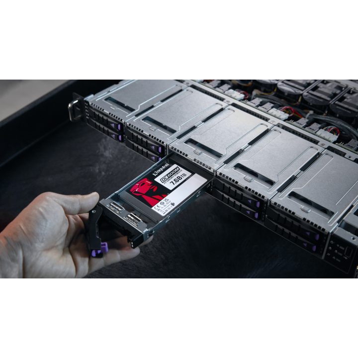 Kingston DC600ME 1920 GB 2,5" SATA