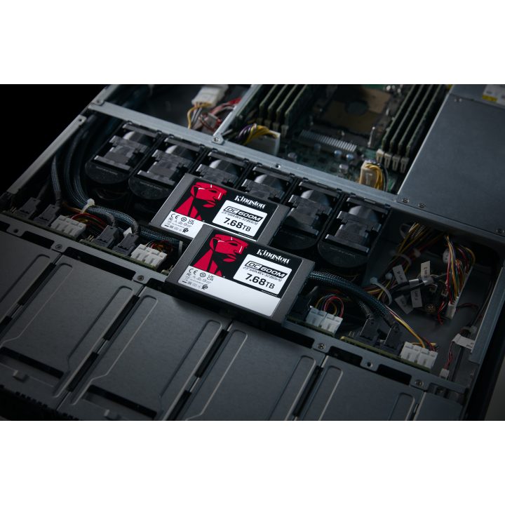 Kingston DC600ME 1920 GB 2,5" SATA
