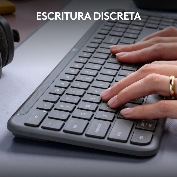 Logitech Signature Slim K950