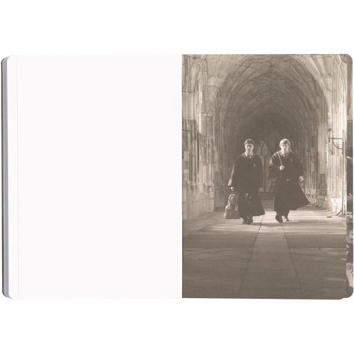 SD Toys Gryffindor Soft Cover Notebook Harry Potter (SDTWRN26444)
