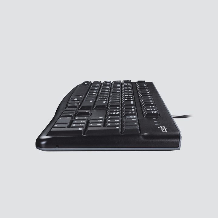 Logitech K120 · Teclado suíço