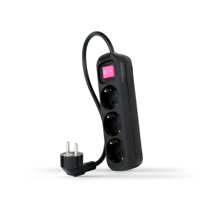 Nanocable Régua de Tomadas com 3 Tomadas com Interruptor, 1,4 m, Preto