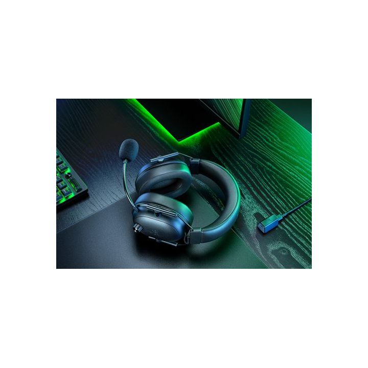 Razer Blackshark V2 Hyperspeed wireless and wired over-ear headphones
