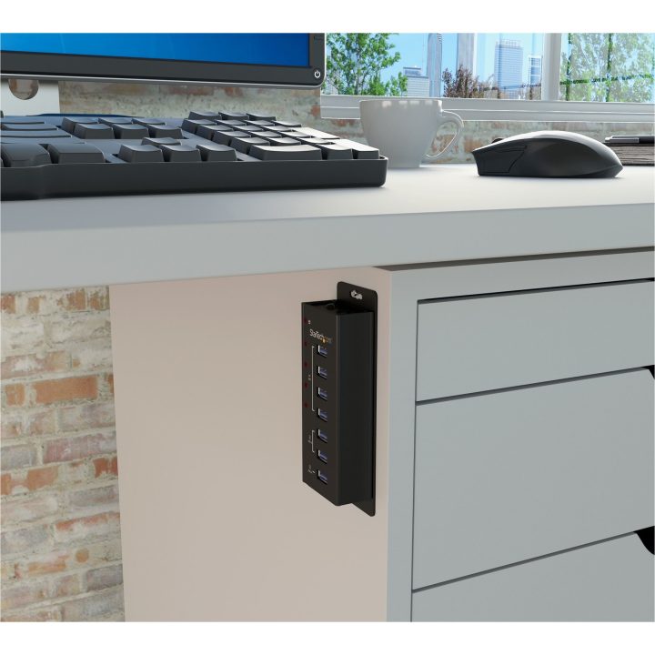 StarTech.com Hub Concentrador USB 3.0 (5Gbps) de 4 Portas e 3 Portas…