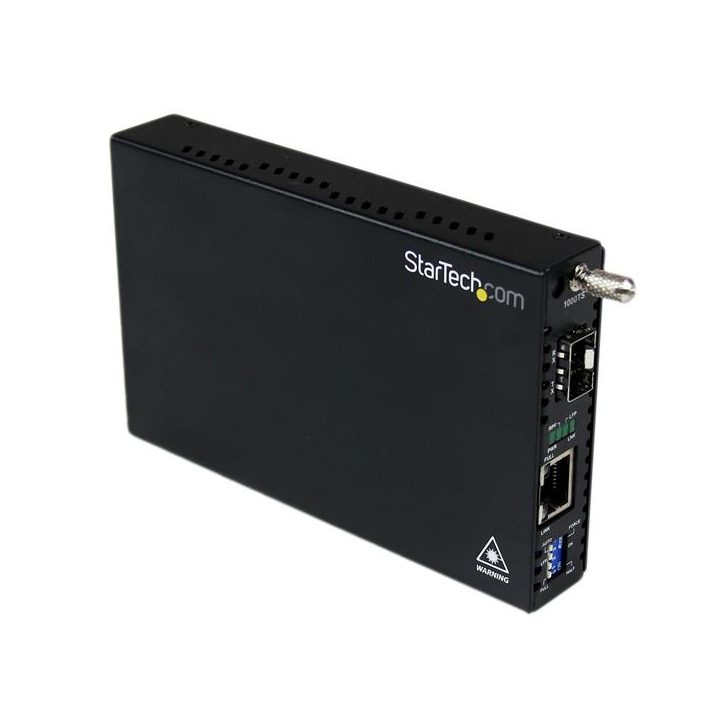 StarTech.com Gigabit Ethernet UTP RJ45 to Fiber Media Converter with…
