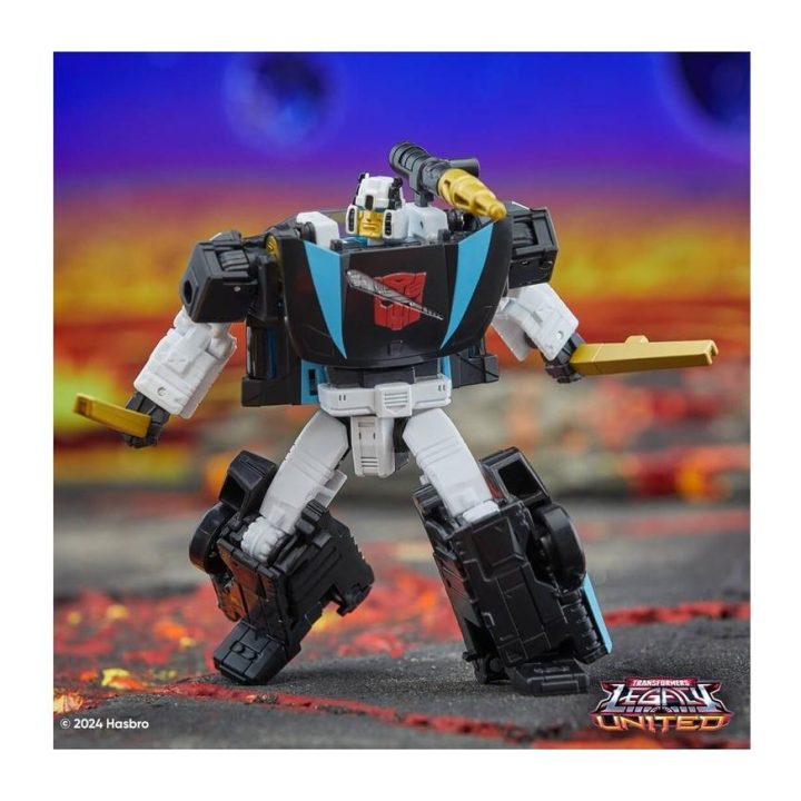 Hasbro Transformers: Legacy Deluxe Class Armada Universe Wheeljack