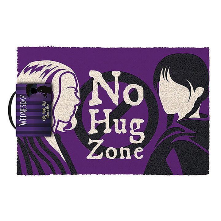 Capacho Pyramid Wednesday no hug zone (GP86603)