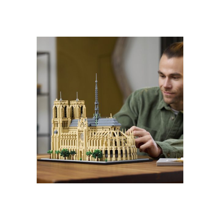 Lego Architecture Notre Dame de Paris (21061)