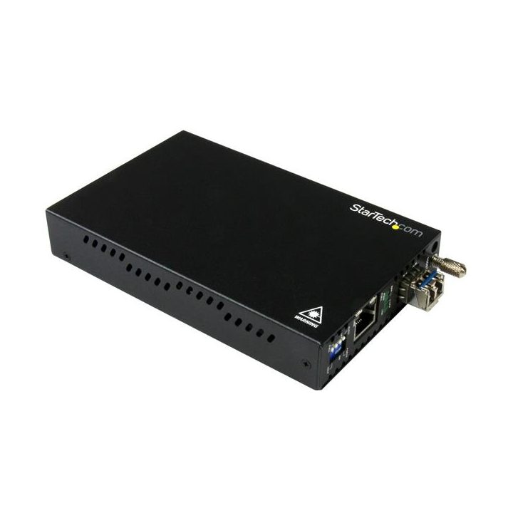 StarTech.com Copper to Fiber Gigabit Ethernet Media Converter -…