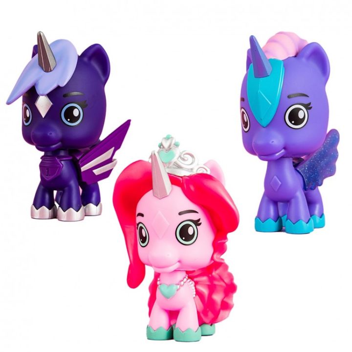 Bandai Red Unicorn Figure Crystalverse Classic 1 Random Unit (CU49500)