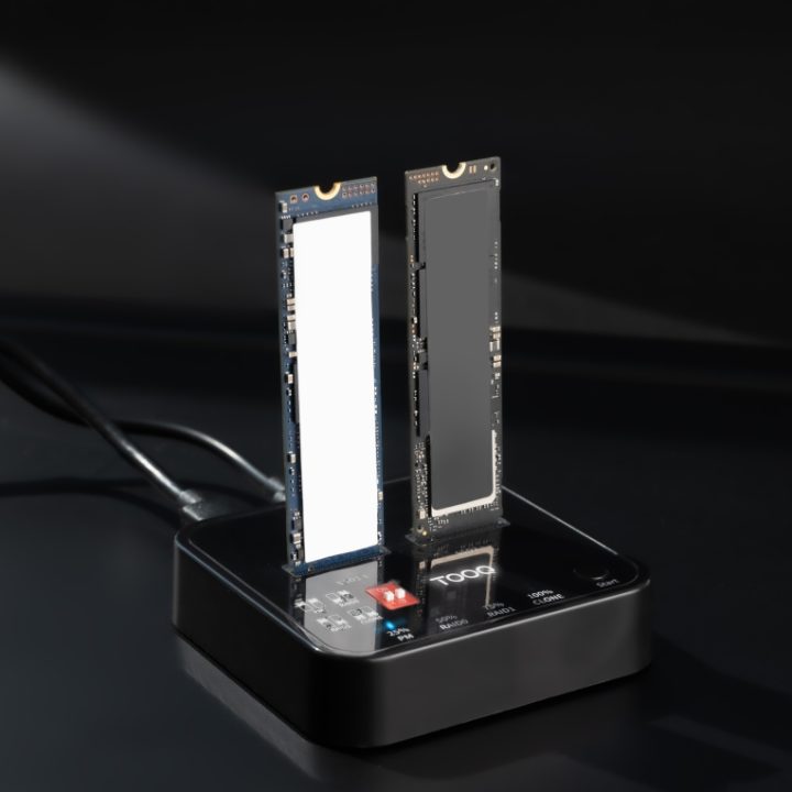 TooQ USB-C 3.2 Gen 2 Dual Bay Docking Station for M.2 NGFF/NVMe SSDs…