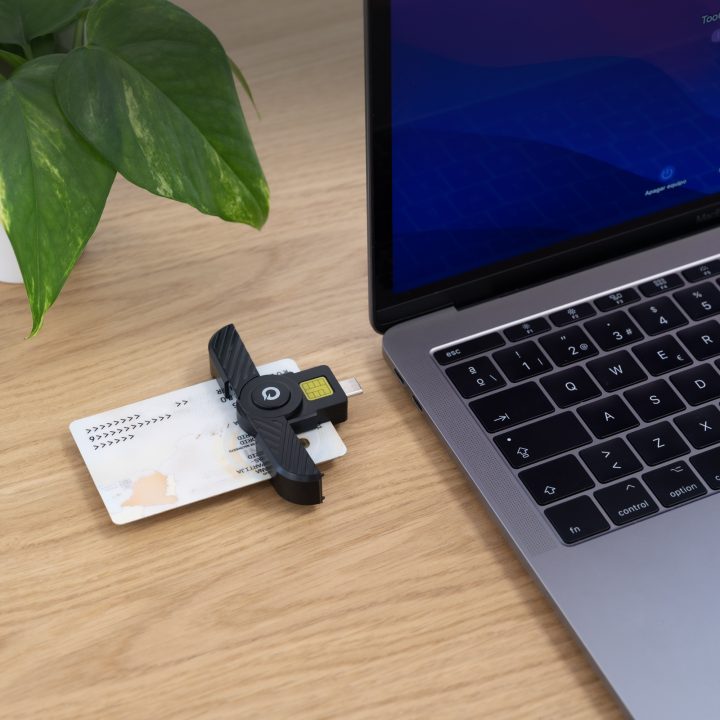 TooQ Smart Card Reader, Electronic ID, USB-C, Black