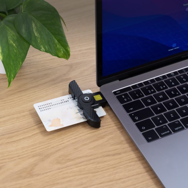 TooQ Smart Card Reader, Electronic ID, USB-C, Black