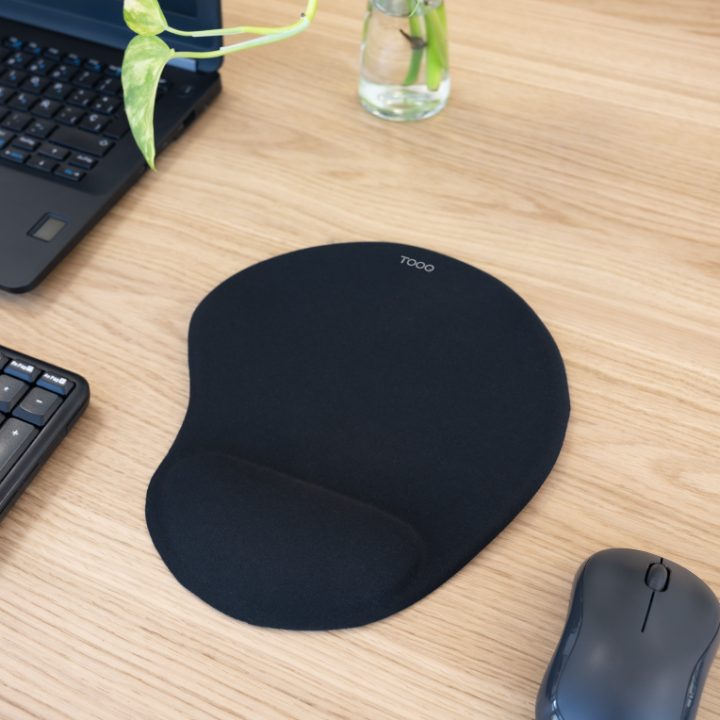 TooQ Ergonomic Mouse Pad with Gel Wrist Rest, Black