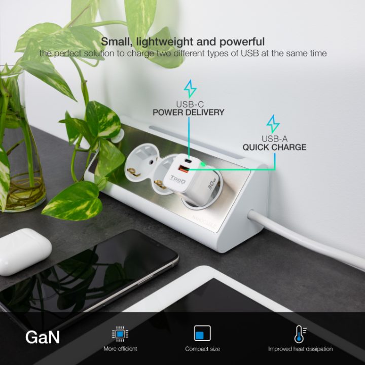 TooQ GaN Wall Charger USB-C/PD + USB-A/QC 30W, White